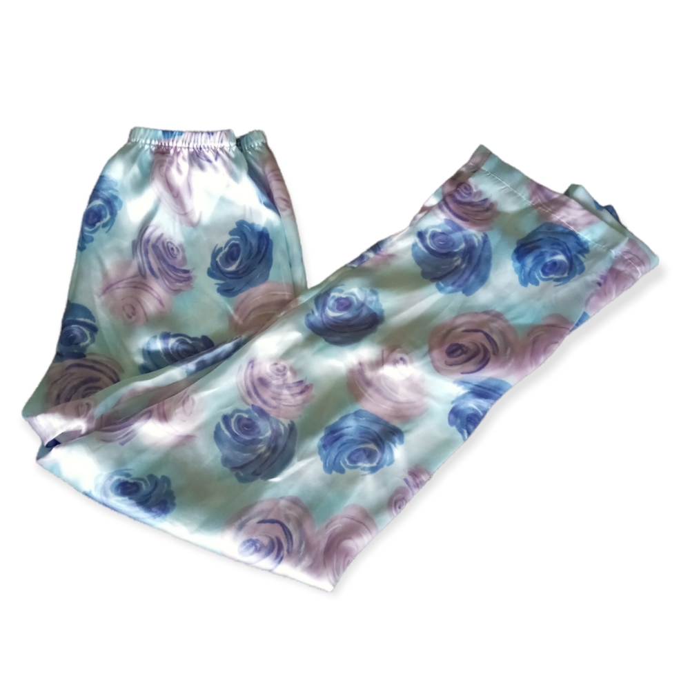 Pastel baby blue and Lilac purple satin floral print pajama pants Size Small